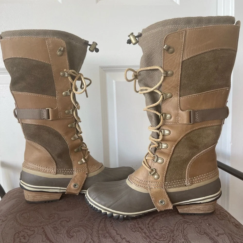 Sorel rubber suede boots